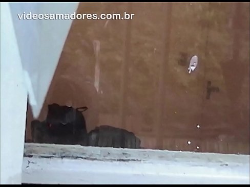 ❤️ Bărbat excitat care își privește prietena cu un alt tip, înregistrând un video de sex fără a deranja cuplul ❤  at us ❌️❤